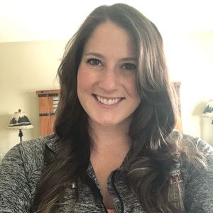 Meet your Posher, Adria